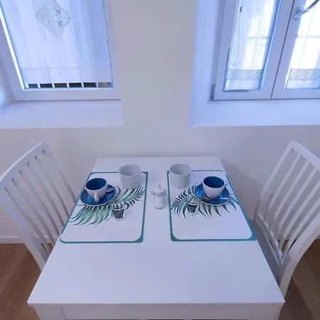 Bgy Maison Del Borgo 2 *